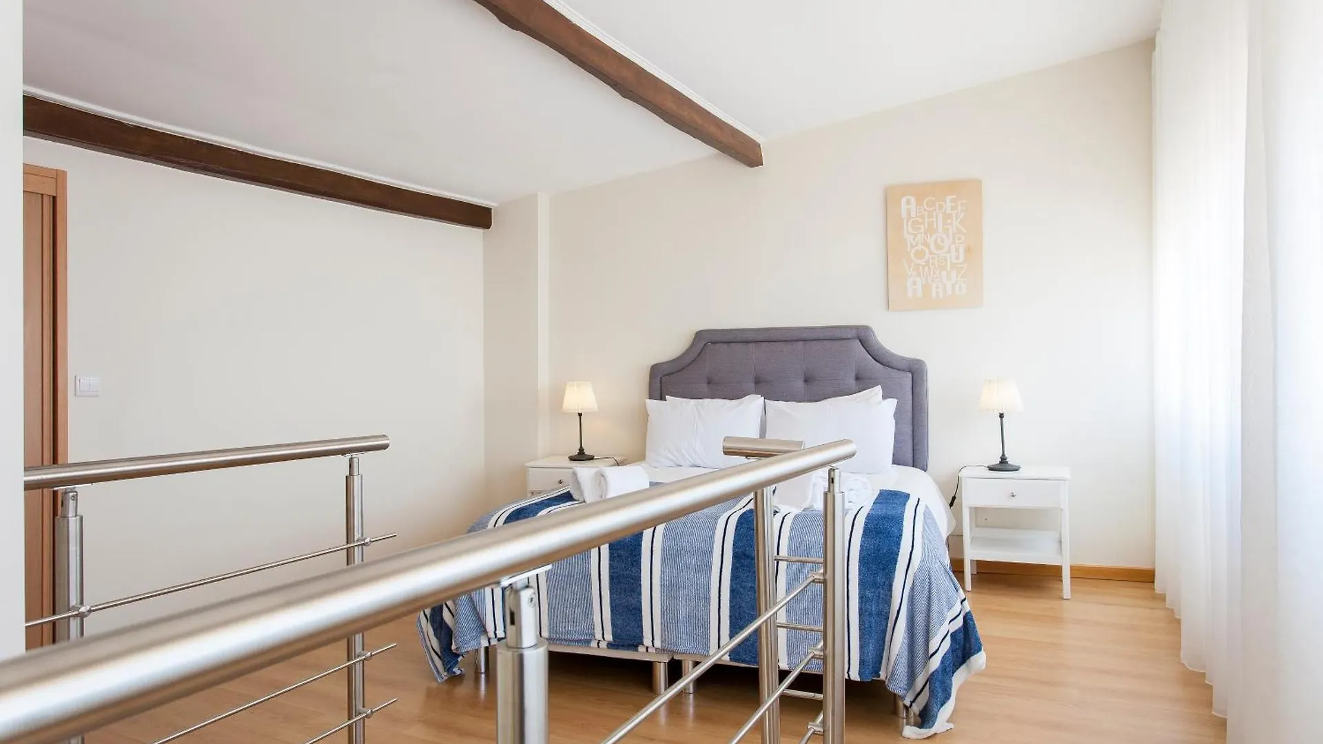 Joivy Bright 2Br Apt With River Views &Balcony In Alfama, Moments From Santa Apolonia Train Station Appartement Lissabon