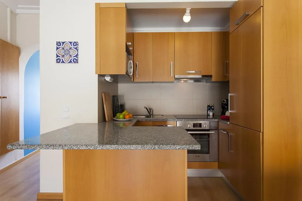 Joivy Bright 2Br Apt With River Views &Balcony In Alfama, Moments From Santa Apolonia Train Station Appartement Lissabon 0*,