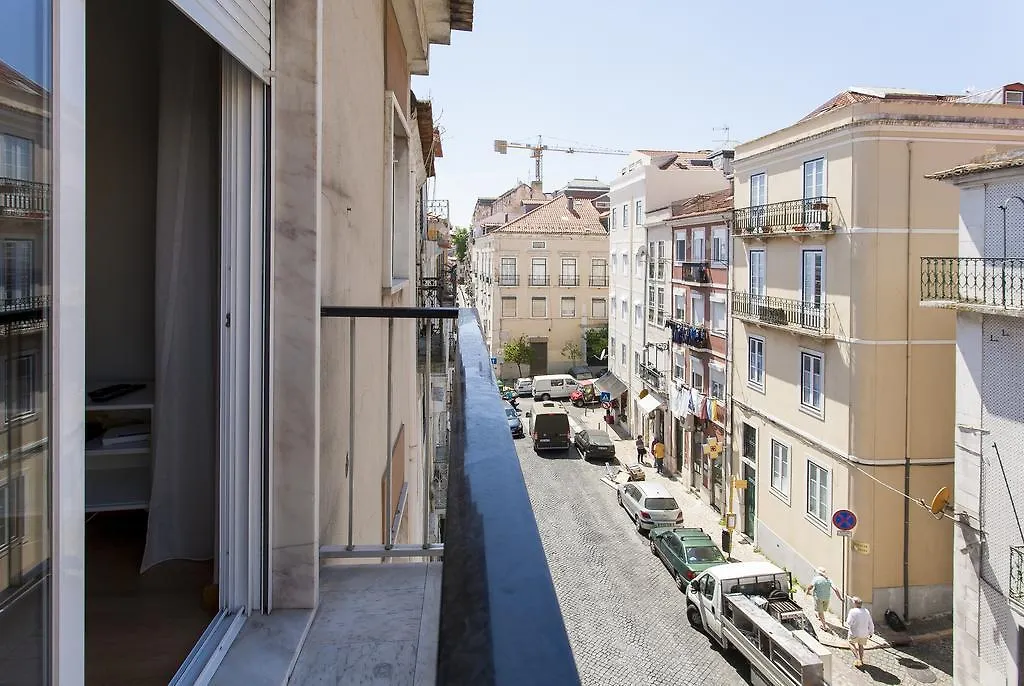 Joivy Bright 2Br Apt With River Views &Balcony In Alfama, Moments From Santa Apolonia Train Station Appartement Lissabon Portugal